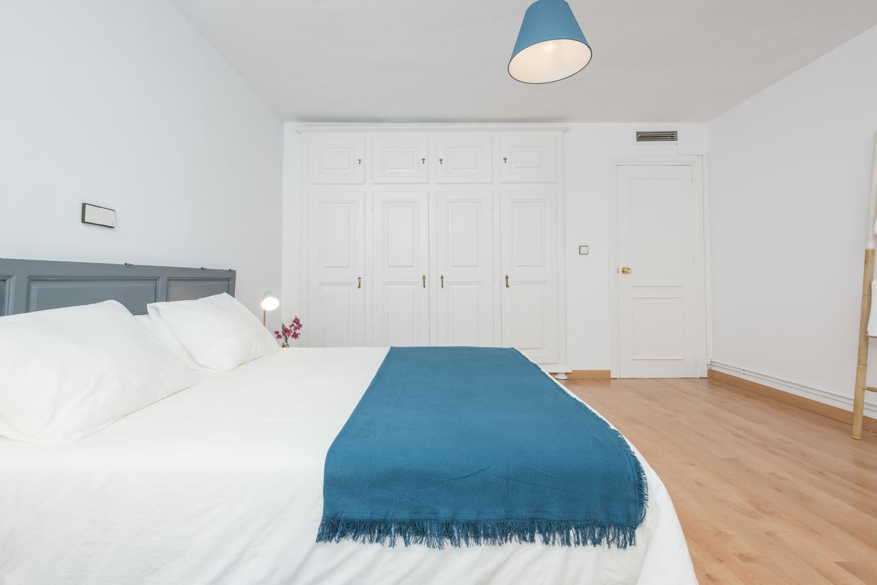 Apartamentos Paseo De La Farola マラガ エクステリア 写真