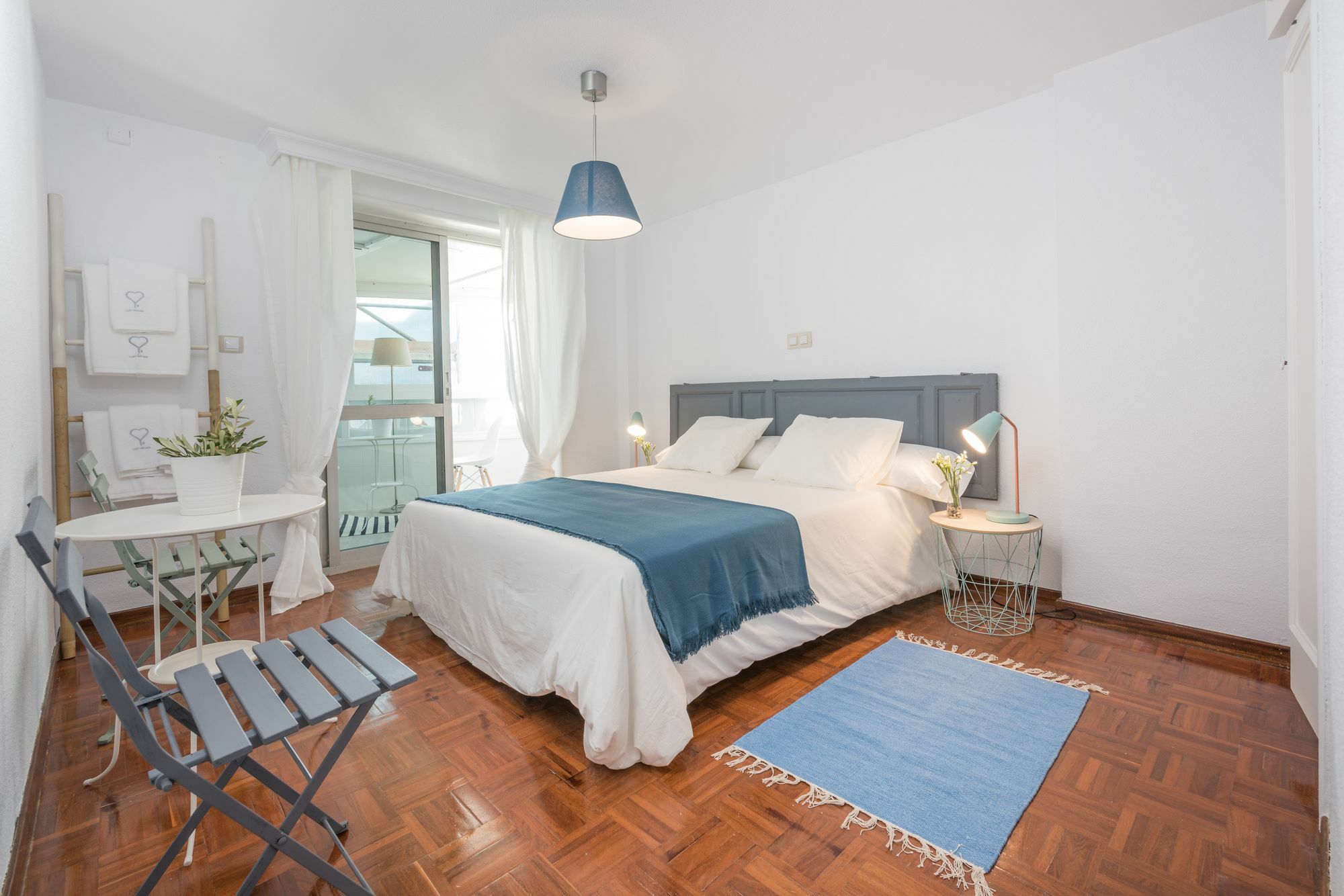 Apartamentos Paseo De La Farola マラガ エクステリア 写真